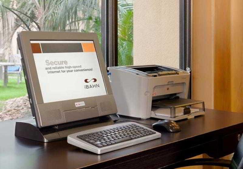 Courtyard By Marriott Houston Hobby Airport Hotel Exterior foto